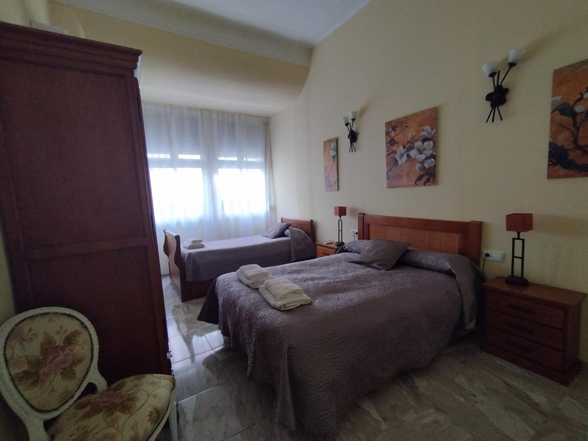 ★★Apartamentos Marin★★ Аликанте Екстериор снимка